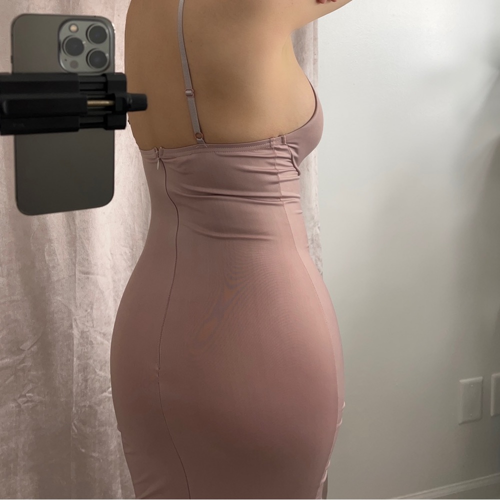 Dress - Picture 4 of 4